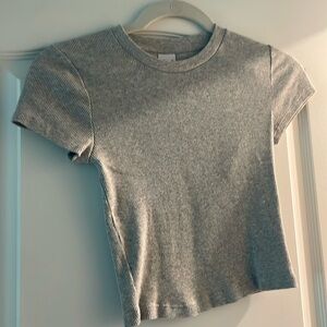 Aritzia TNA t shirt